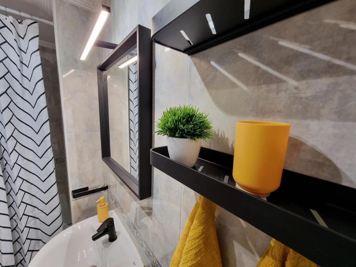 A 2 Min De La Catedral Apartment Oviedo Luaran gambar