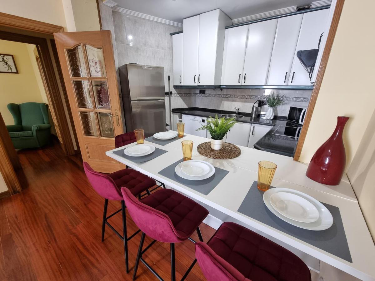 A 2 Min De La Catedral Apartment Oviedo Luaran gambar